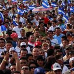 Thumbnail ¿Hay más hombres o más mujeres en El Salvador? (Respuesta)